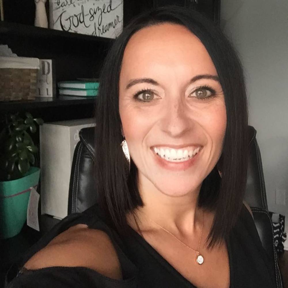 Meet your Posher, Laurie